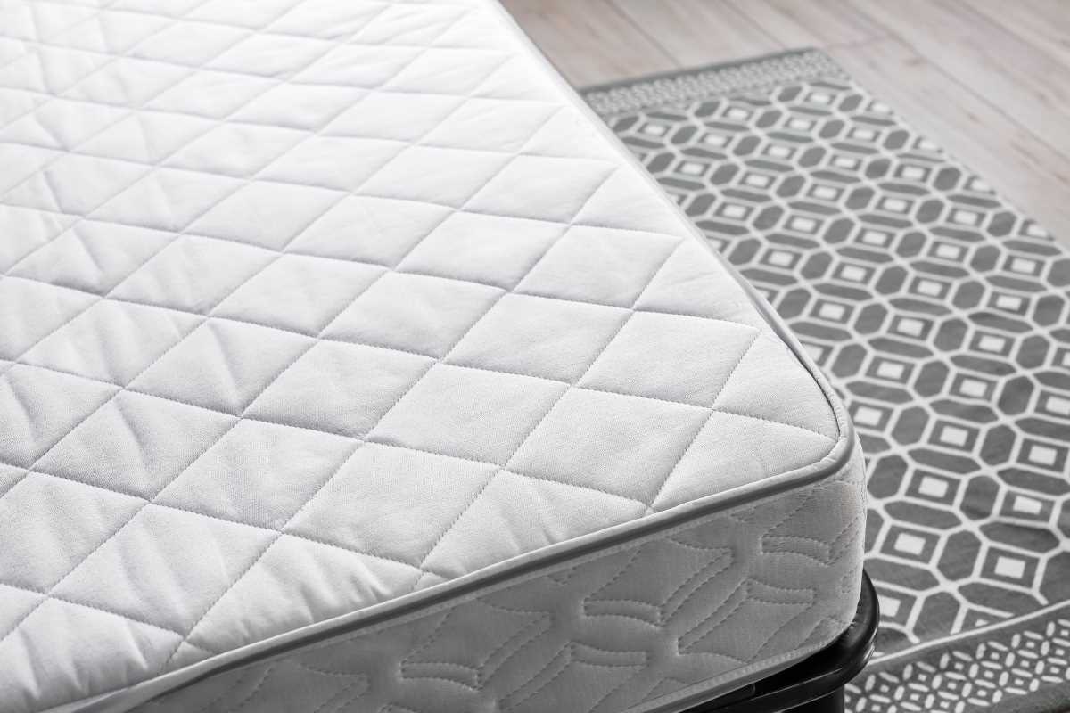 How to Tell If Your Mattress Is Aging You